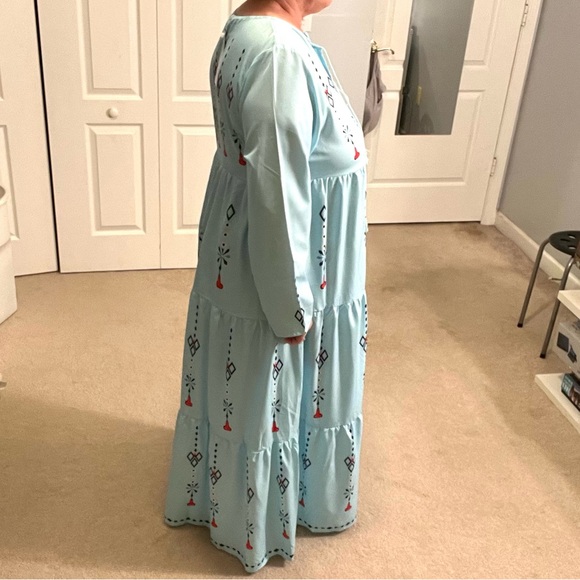 NWT Maxi dress, light blue/aqua, long sleeves, v-neck w/tassels, 3X, runs small - Picture 4 of 14